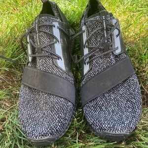 mens black under armor tennis shoes black size 14